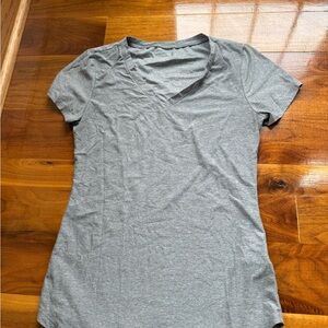 No Boundaries Gray Fitted Short Sleeve T-Shirt